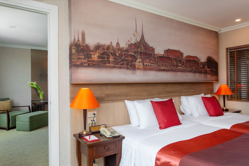 Suite, 2 Twin Beds, River View (Royal Thai Suite)