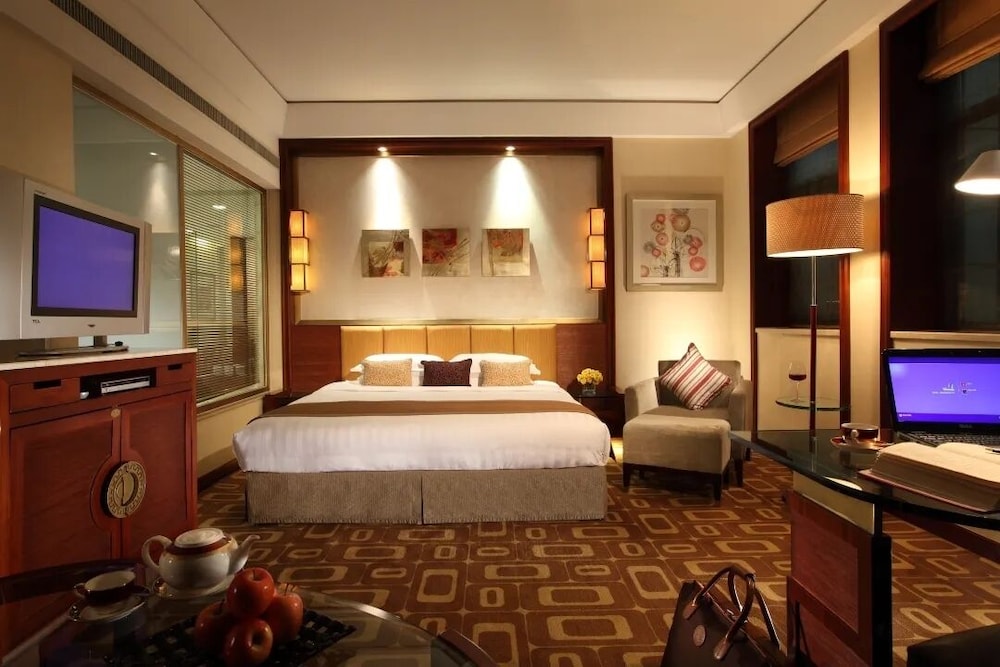 Deluxe Room, City View