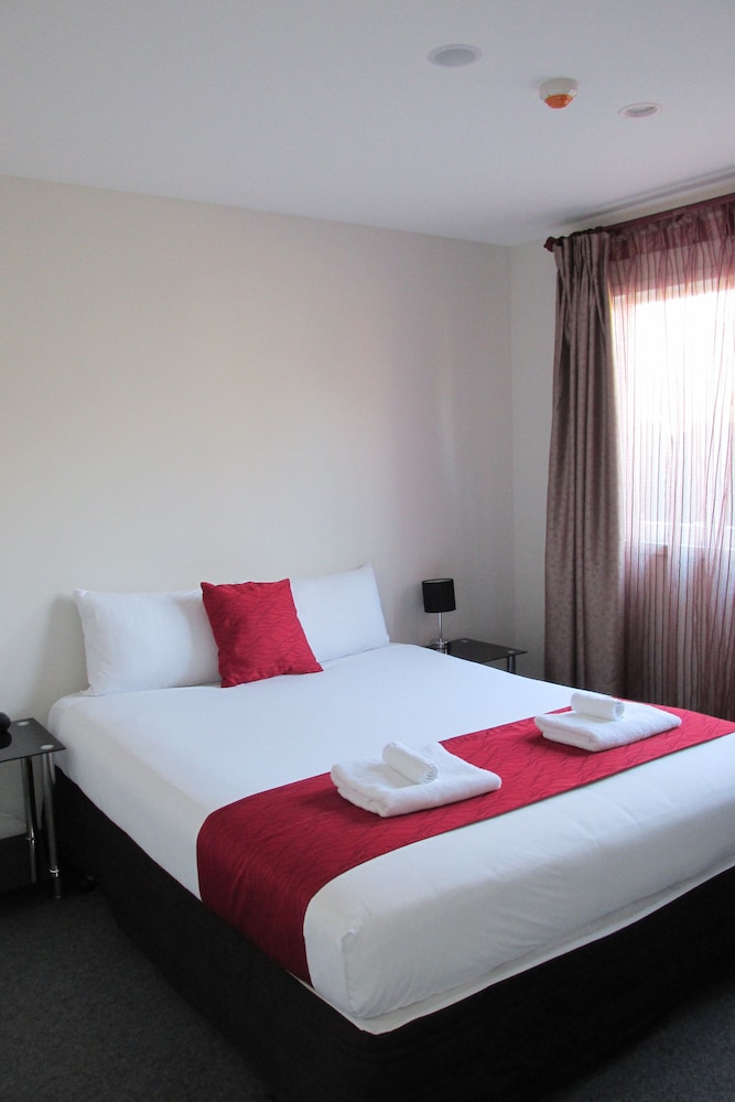 Executive Twin Room, 1 Bedroom, Accessible photo 3