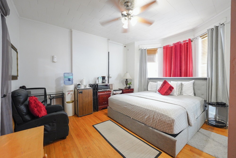 Deluxe Room, City View photo 1