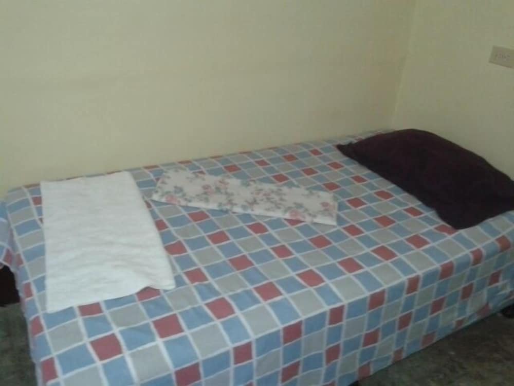 Classic Shared Dormitory, 3 Twin Beds photo 1