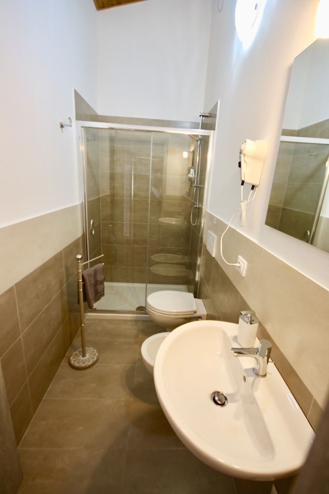 Triple Room, 1 Bedroom photo 3