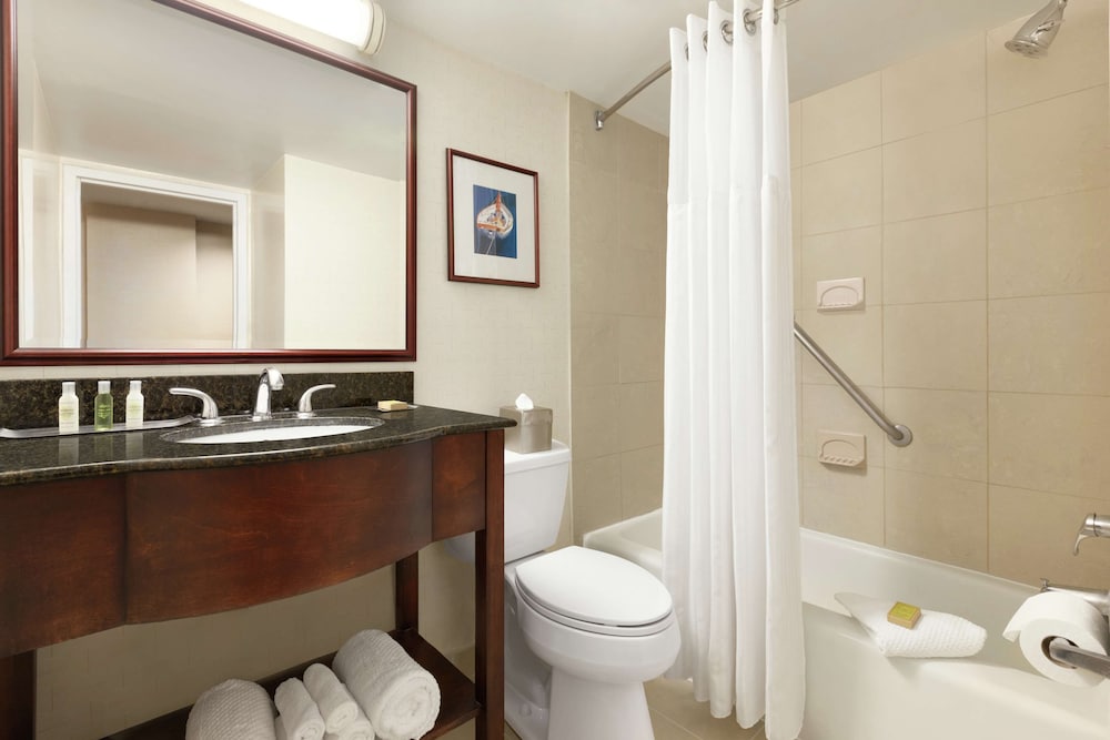 Room, 2 Queen Beds, Refrigerator - Photo 4