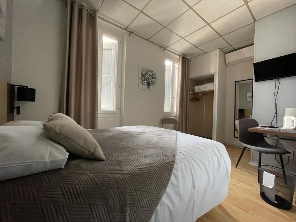 Standard Double Room, 1 Double Bed, Non Smoking photo 2
