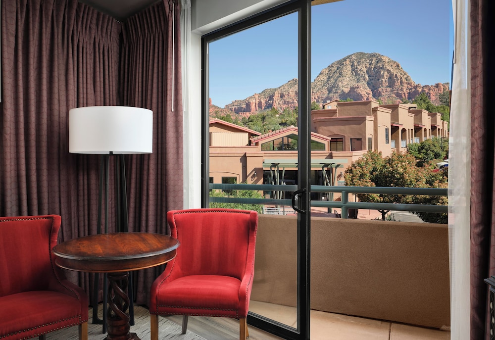Room, 1 King Bed (Suncatcher | Red Rock View) photo 2