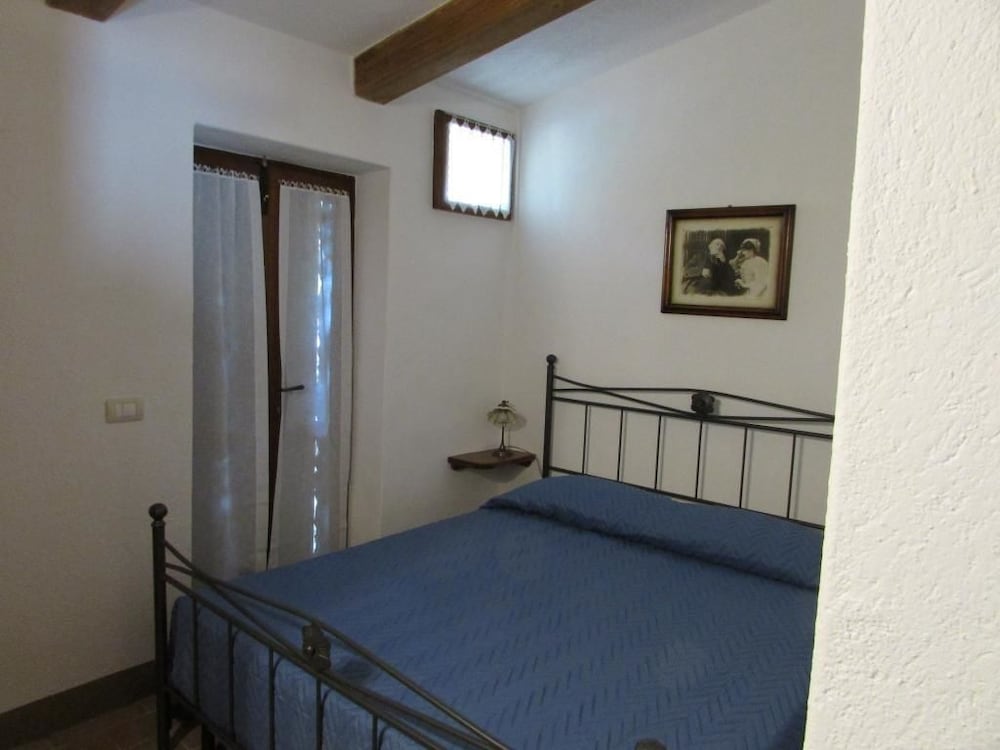 Family Room (Olivo & Camelia) photo 1