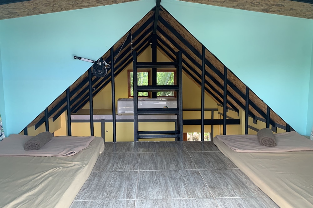 Superior Bungalow - Photo 16