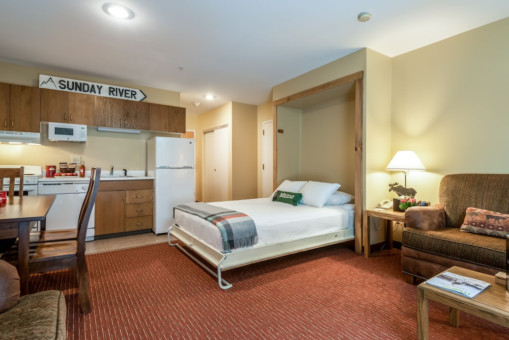 Deluxe Room, Multiple Beds photo 1