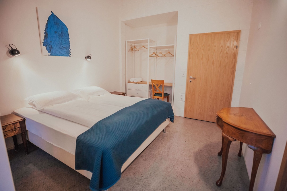 Deluxe Double Room, 1 Queen Bed, Private Bathroom, Mountain View photo 1