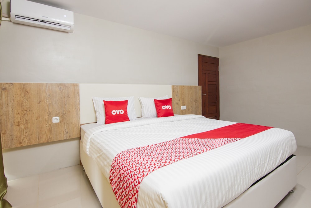 Deluxe Double Room - Photo 9