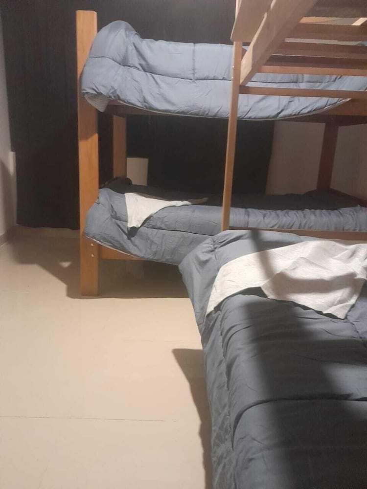 Comfort Shared Dormitory, Multiple Beds, Roll-in Shower, City View photo 2
