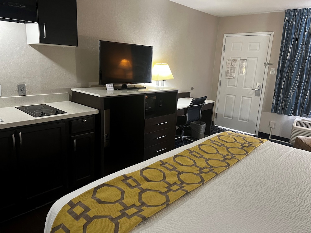 Deluxe Studio Suite, 1 Double Bed, Non Smoking - Photo 5