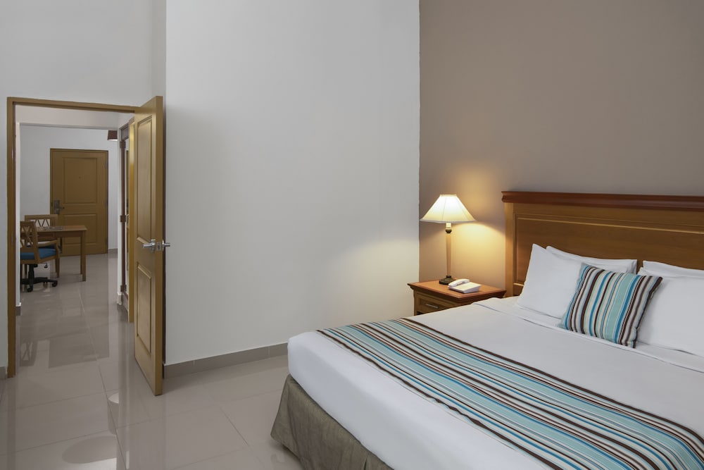 Deluxe Suite - Photo 3