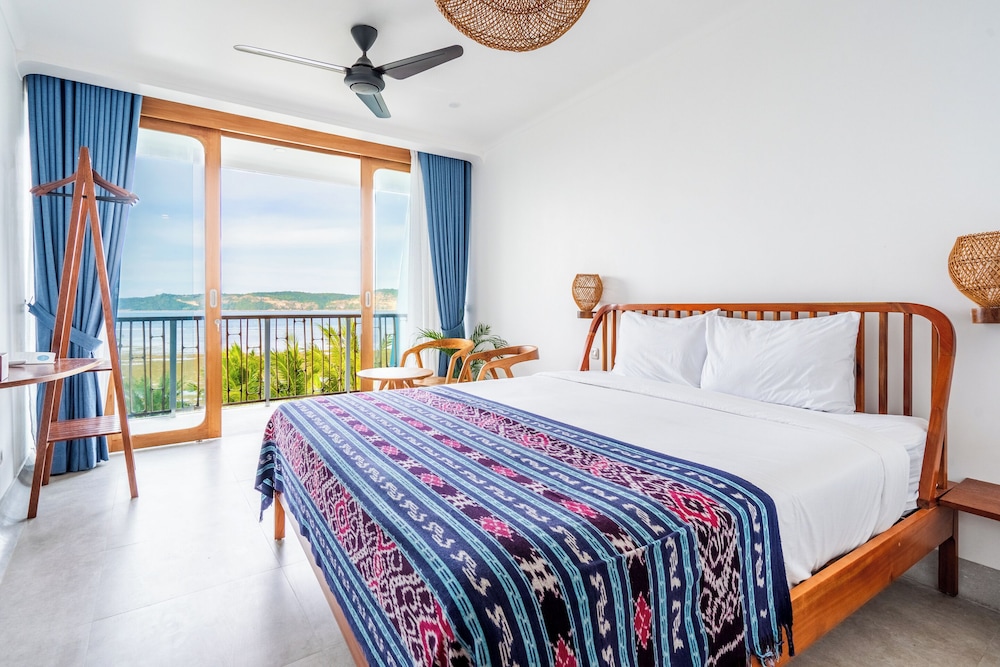 Standard Room, 1 King Bed, Sea View