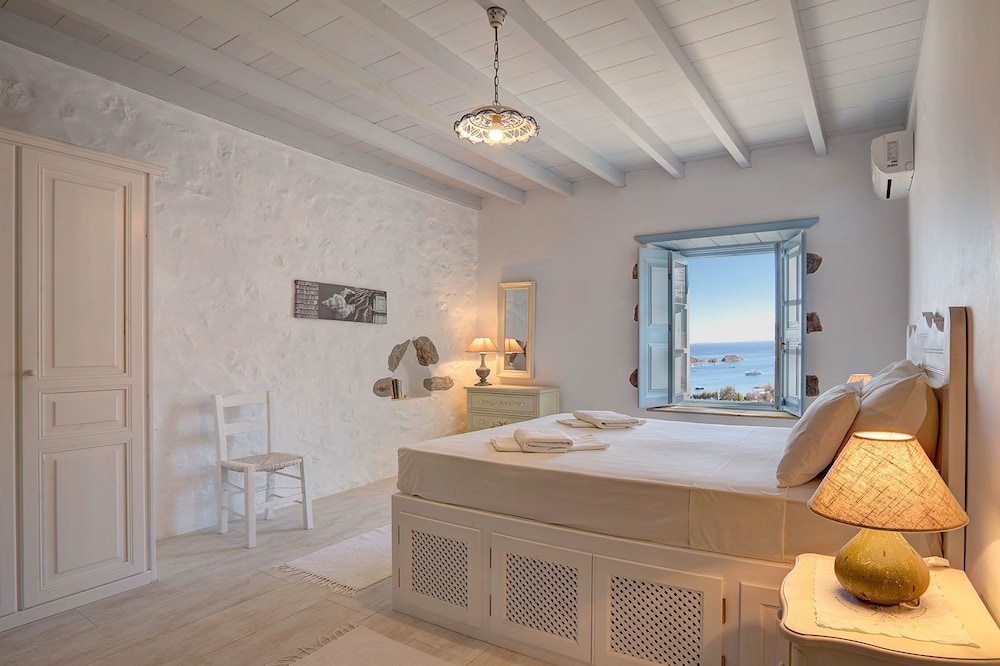 House, 1 Bedroom, Sea View (Niky) photo 1