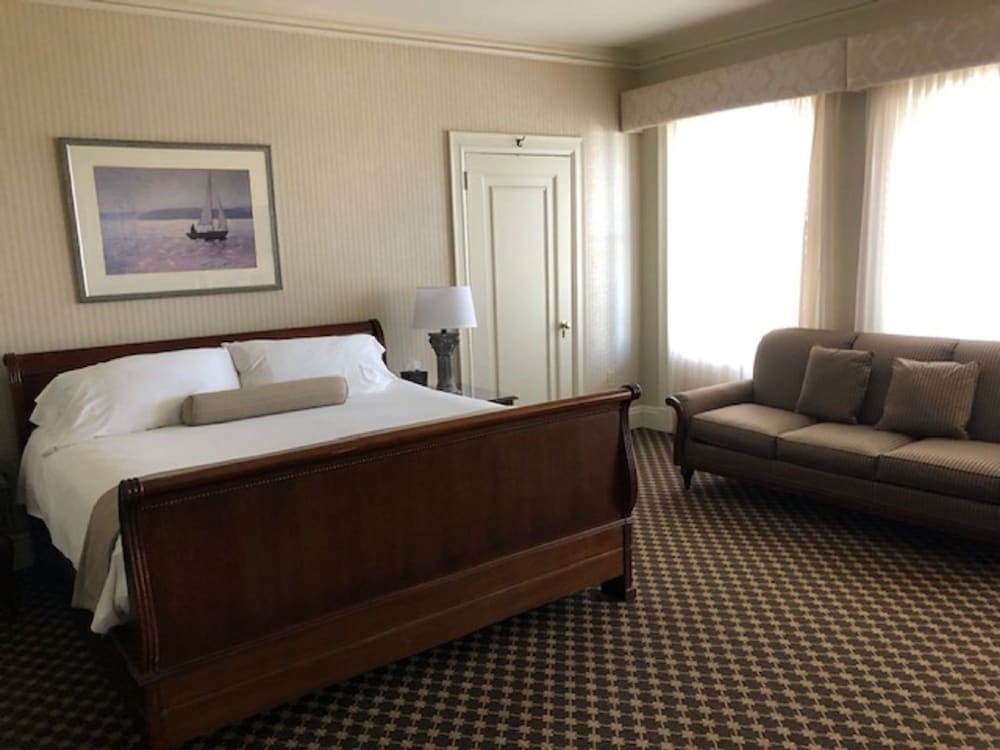 Standard Room photo 3