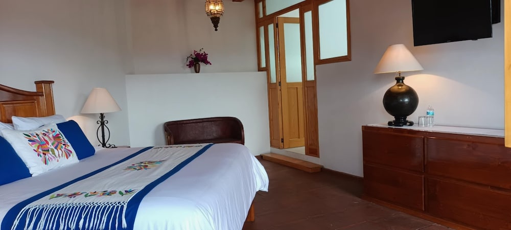 Basic Room, Balcony, Mountain View photo 1