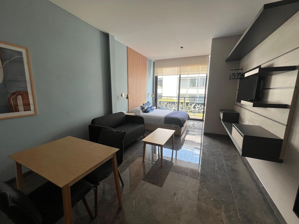 Basic Double Room, 1 Double Bed, Kitchenette, Garden View