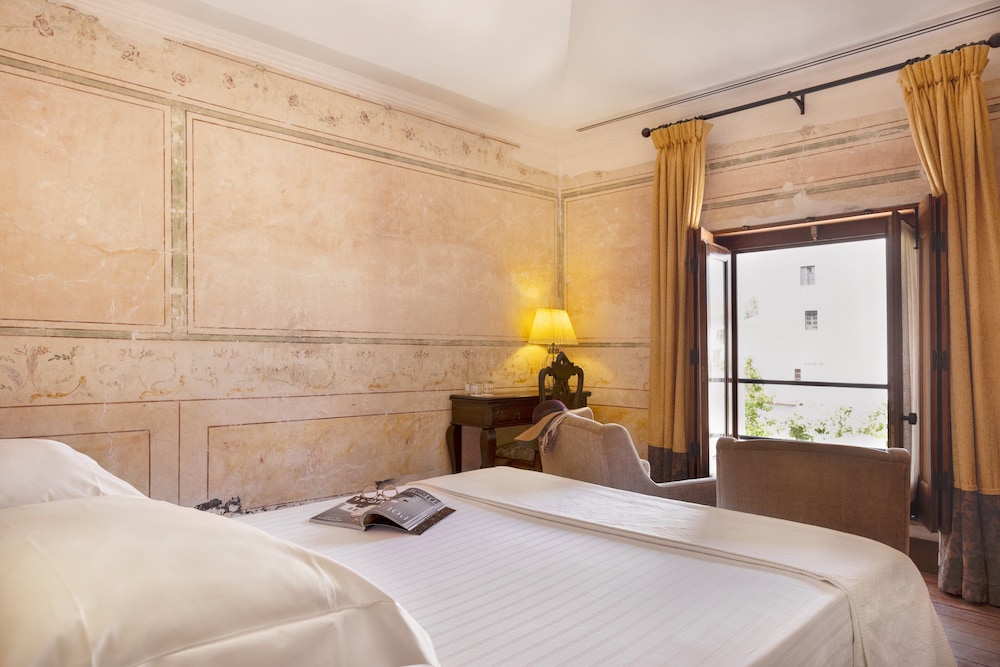 Standard Double or Twin Room - Photo 3