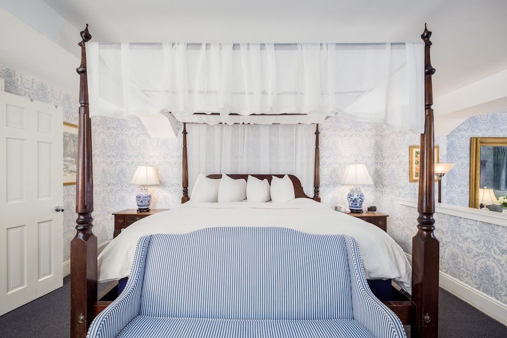 Deluxe Suite - Photo 3