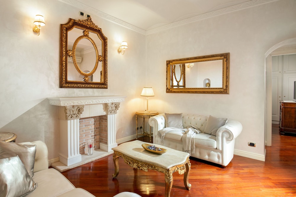 Superior Apartment with Sauna - Via della Croce 14 thumbnail 5