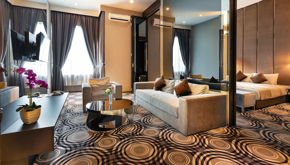 Junior Studio Suite - Photo 1
