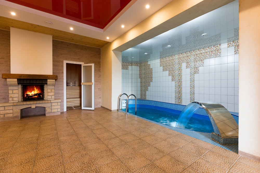 Deluxe Apartment (with swimming pool 208) photo 2