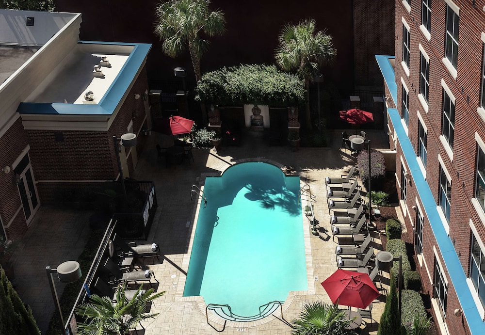 Room, 1 King Bed, Pool View (Whirlpool) - Photo 5