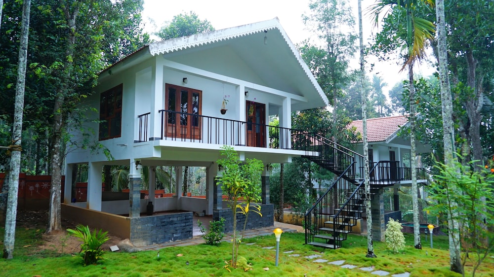 Honeymoon Cottage, 1 Bedroom, Accessible, Garden View photo 2