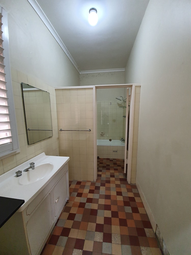 Room 19 top floor apartment photo 2