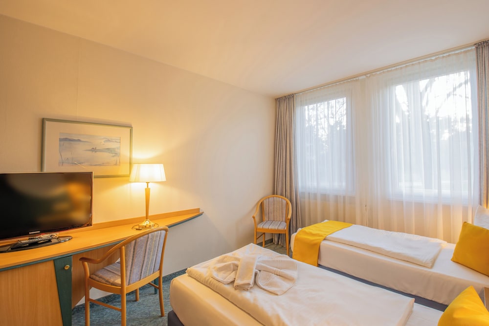 Basic Double Room photo 2