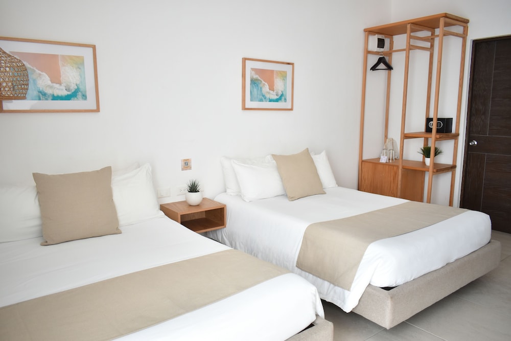 Premium Double Room, 2 Double Beds photo 2
