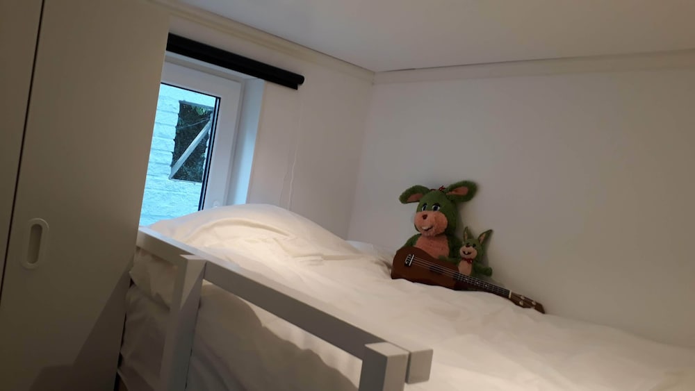 Exclusive Cabin (Private Bathroom)