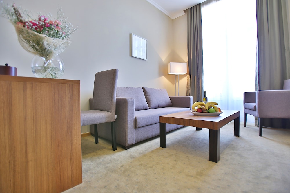Superior Room (Deluxe)