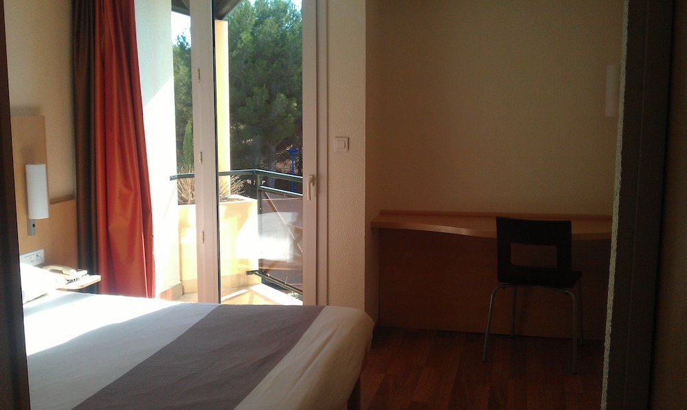 Standard Room, 1 Double Bed - Photo 2