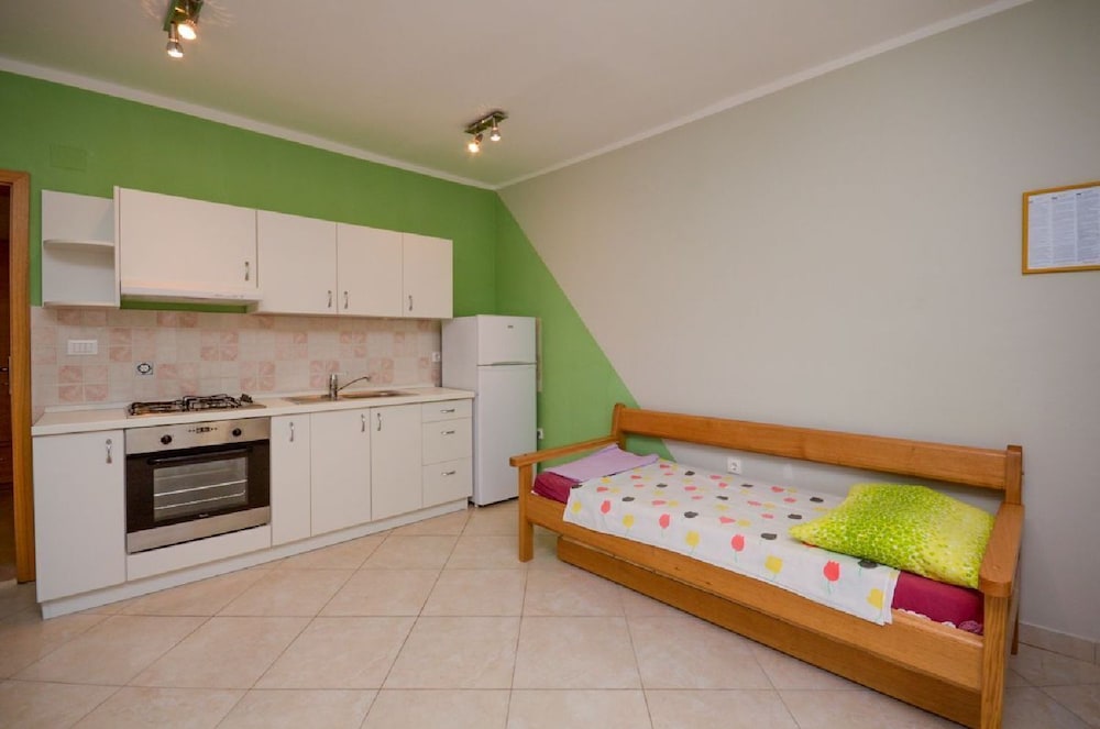 Apartment (A3) photo 2