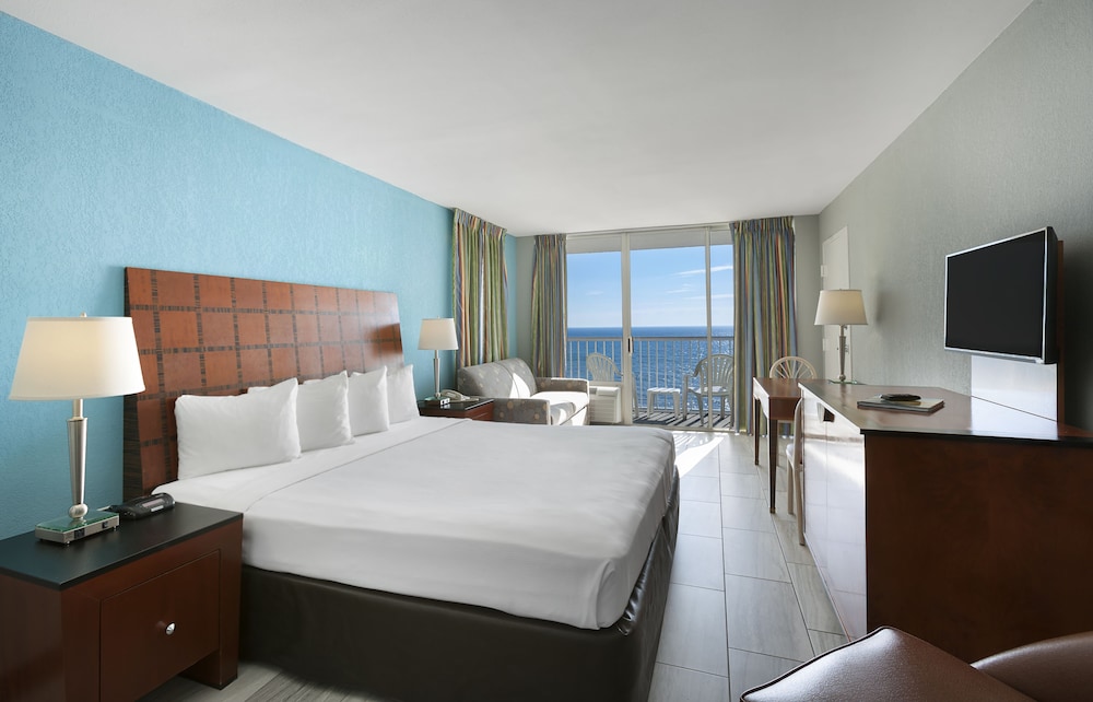 Classic Room, 1 King Bed with Sofa bed, Kitchenette, Oceanfront