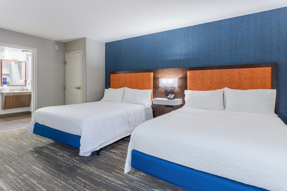 Room, 2 Queen Beds, Accessible, Non Smoking - Photo 1