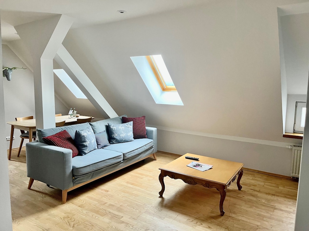 Apartment, 1 King Bed With Sofa Bed, Non Smoking, Lake View