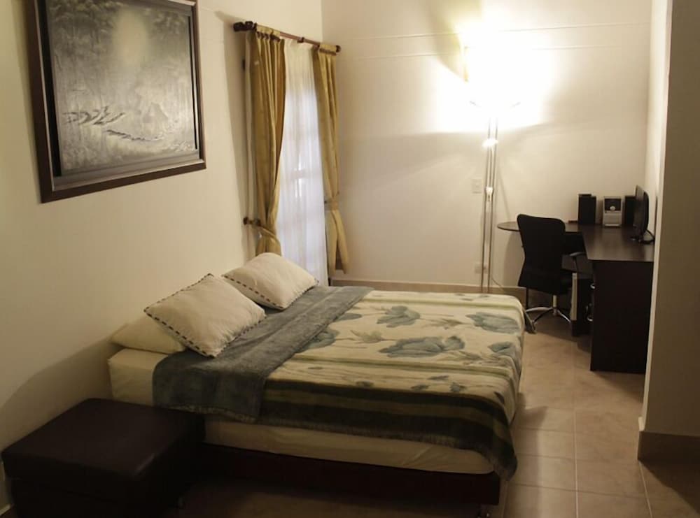 Executive Studio Suite, 1 Queen Bed
