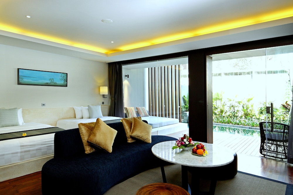 Suite, Private Pool photo 2