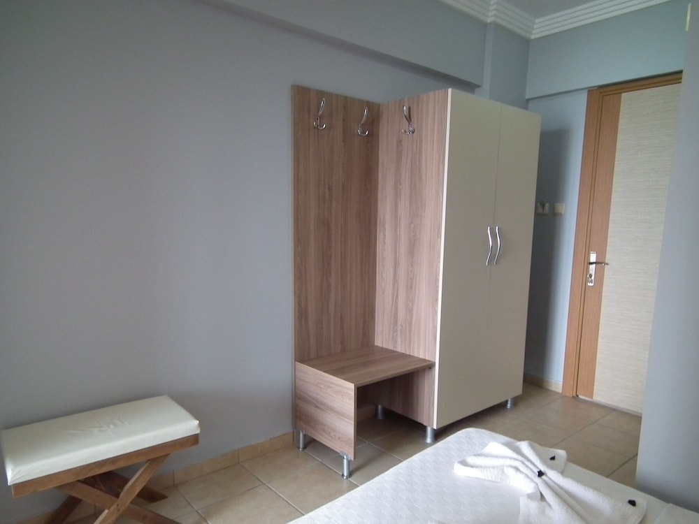 Standard Triple Room photo 3