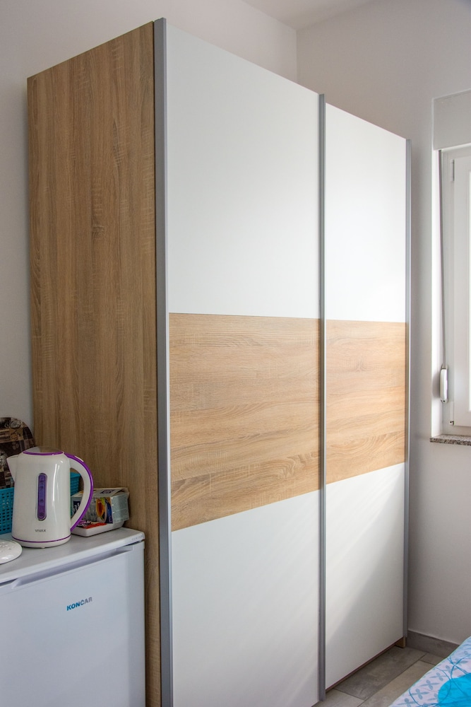 Room, Ground Floor photo 2