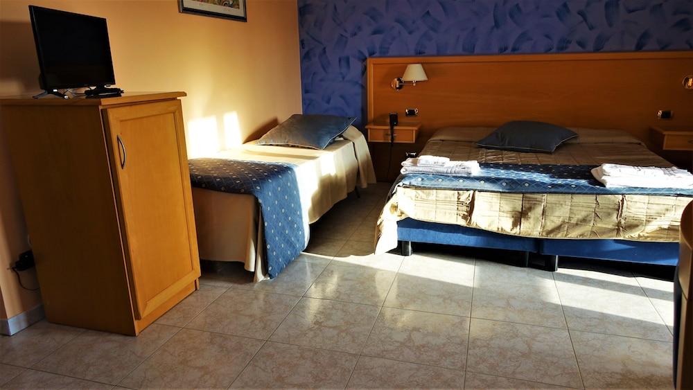 Basic Quadruple Room