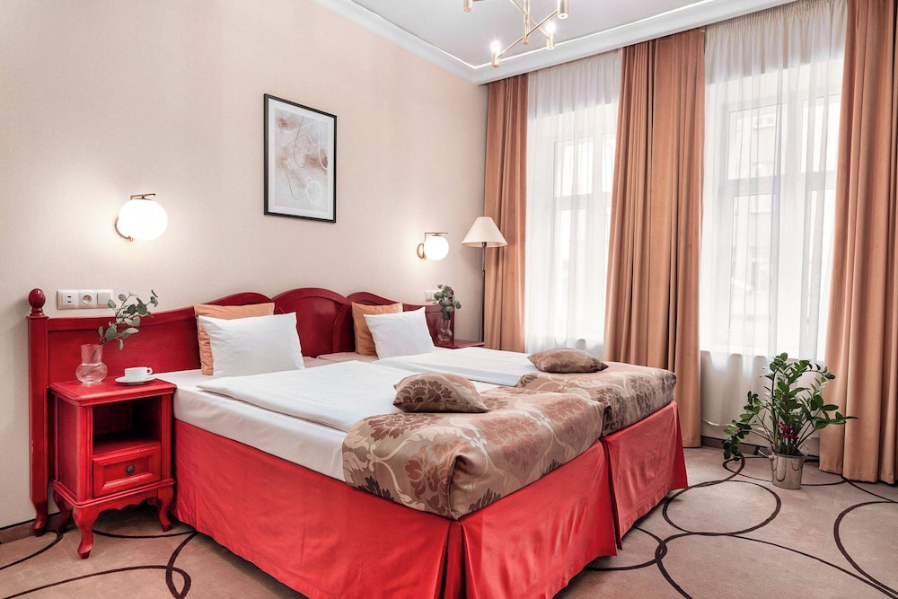Classic Studio Suite - Photo 1