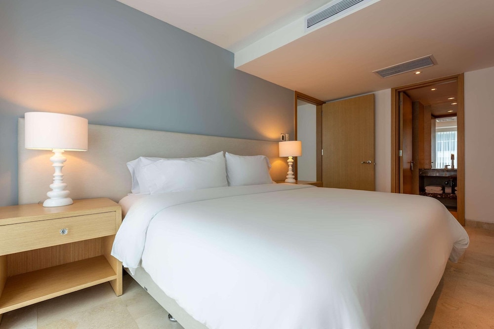 Suite, Multiple Beds, Non Smoking photo 3