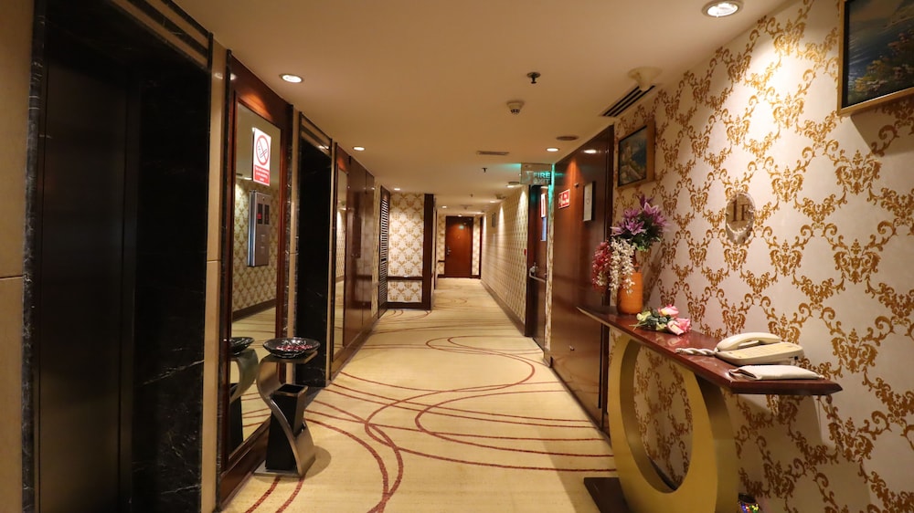 Executive, Double or Twin Room - Photo 15
