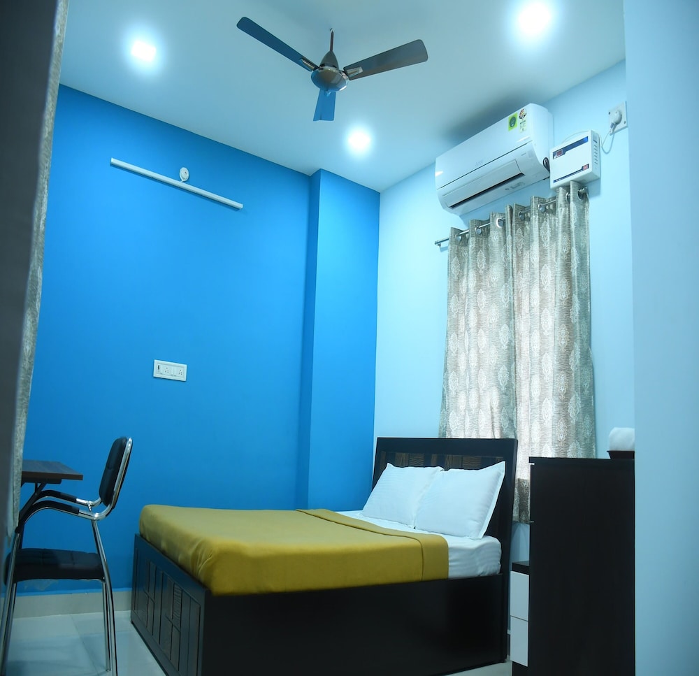 Executive Room - Photo 1