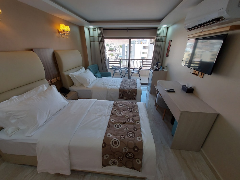 Twin Room, Mountain View - Photo 2