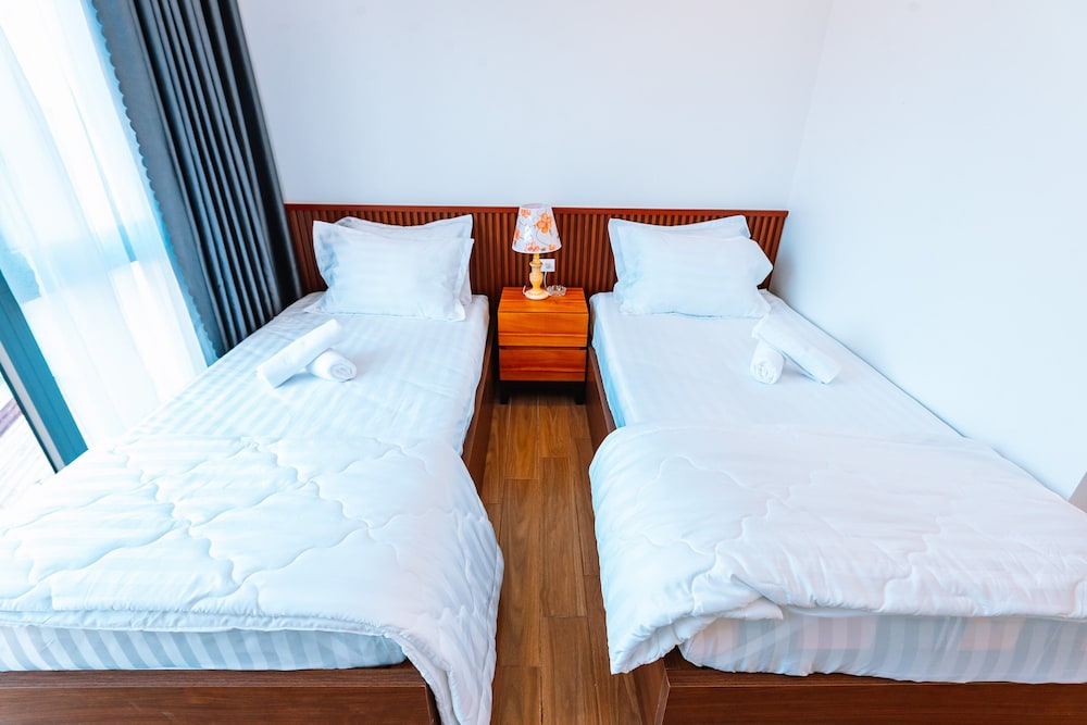 Deluxe Double or Twin Room, 1 Bedroom, Non Smoking, Garden View photo 3